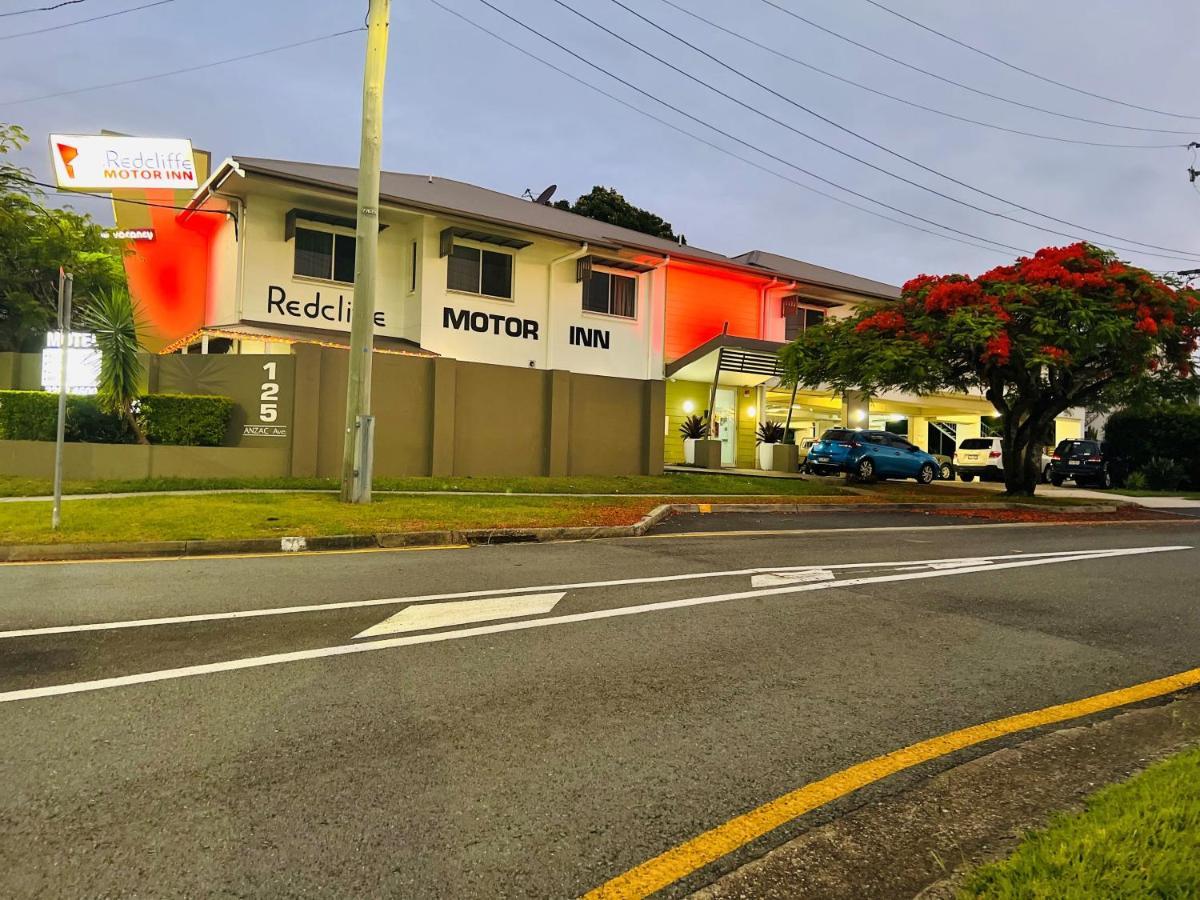 Redcliffe Motor Inn Bagian luar foto